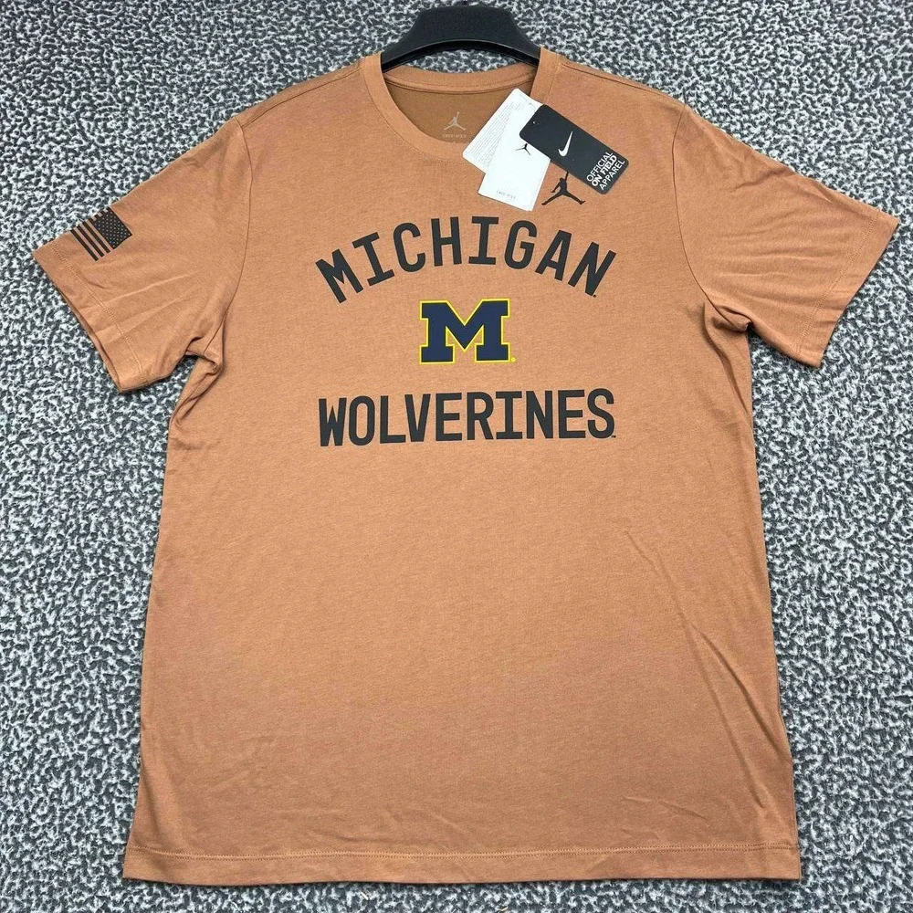 Air Jordan Michigan Wolverines Dri-Fit Shirt Men Large Brown Short Sleeve New L